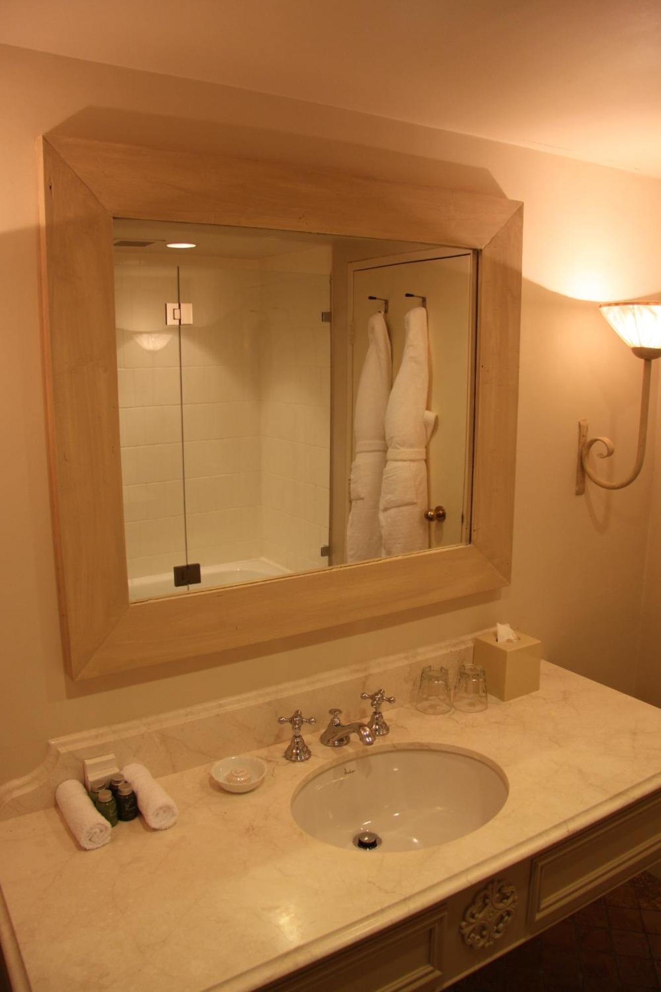 Milton Park Country House Hotel & Spa Боурал Стая снимка